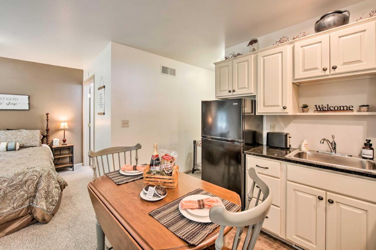 Cozy Garden Room In Welsh Mountain Suites! New Holland Екстер'єр фото