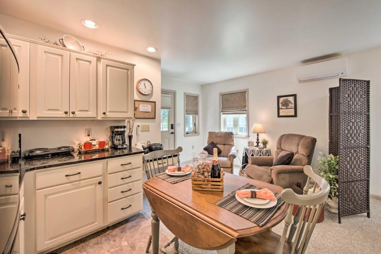 Cozy Garden Room In Welsh Mountain Suites! New Holland Екстер'єр фото
