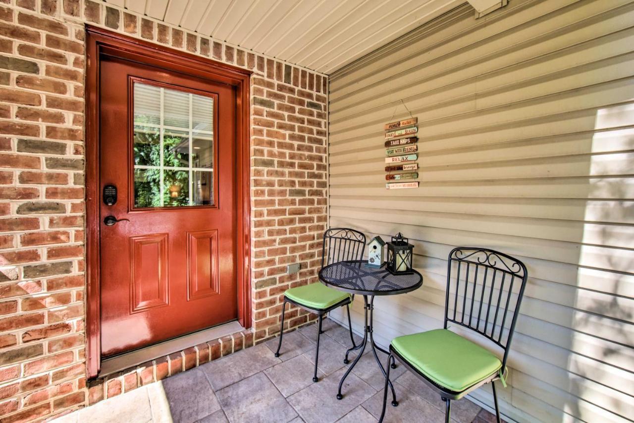 Cozy Garden Room In Welsh Mountain Suites! New Holland Екстер'єр фото